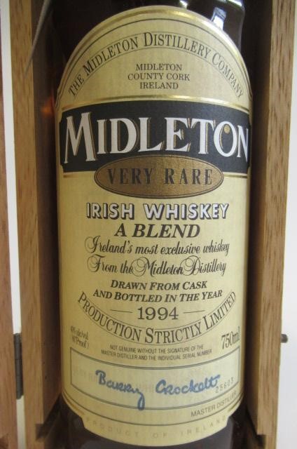 One bottle Midleton very rare Irish whiskey Image
