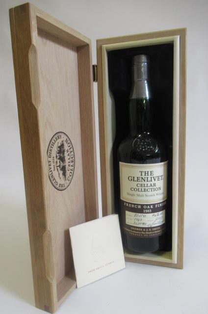 One bottle Glenlivet 1983 30yr old single malt whisky Image