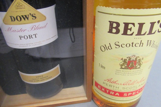 4 bottles comprising 1 boxed 1984 St. Michael LBV port Image