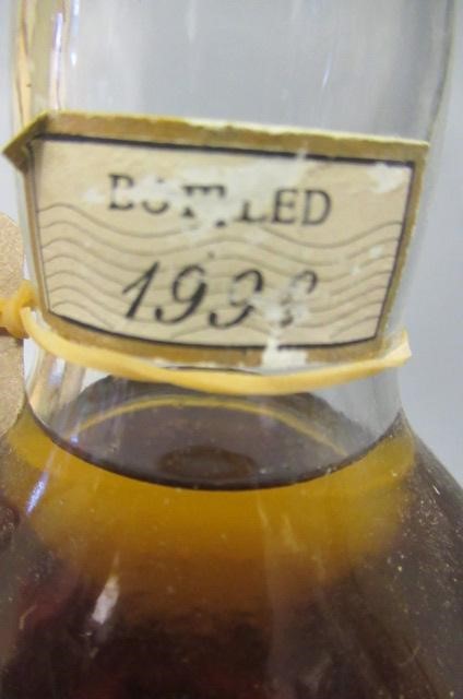 One bottle Banff 1974 Connoisseurs Choice Image