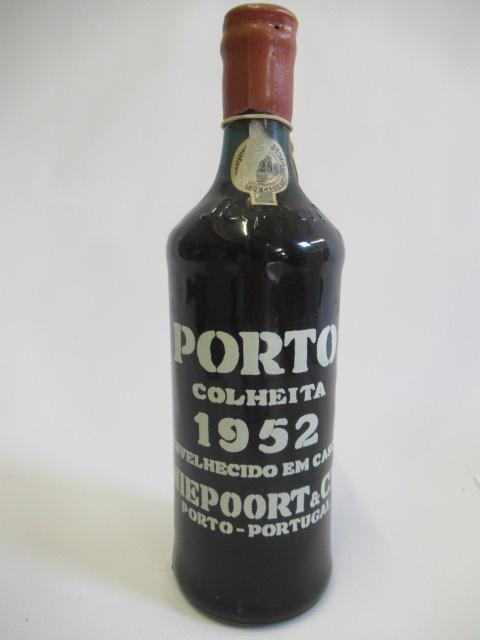One bottle 1952 Nieport Colheita Image