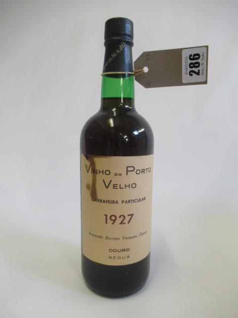 One bottle 1927 Velho port Image