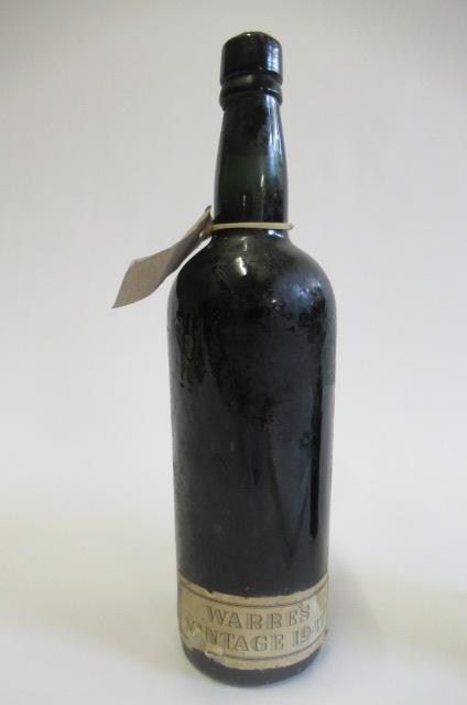 One bottle 1947 Warre's vintage port Image