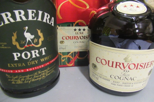 1 bottle Courvoisier luxe cognac Image