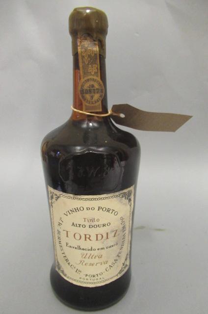 One bottle Tordiz Ultra Reserve port Image