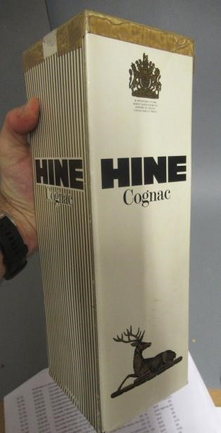 1 litre Hine De Luxe cognac Image