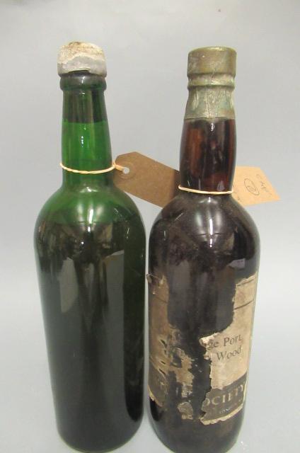 1 bottle unknown presumed vintage sherry Image