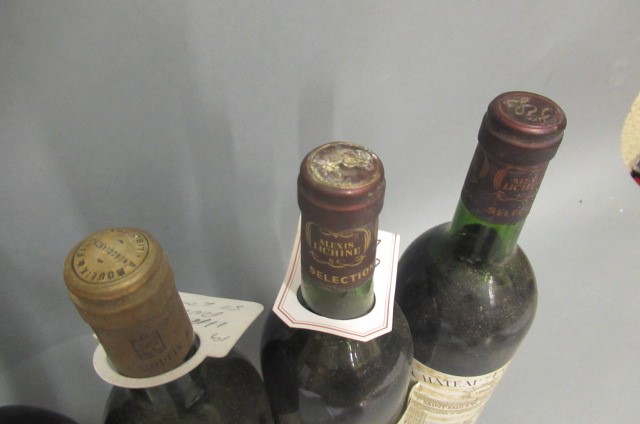 7 bottles St. Emilion red bordeaux Image