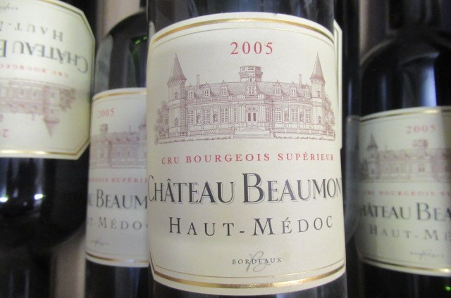 8 bottles 2005 Chateau Beaumont Image