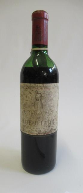 One bottle Grand Vin de Chateau Latour Image