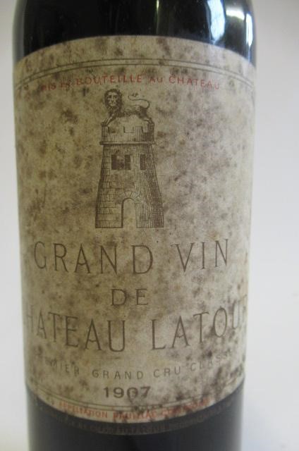 One bottle Grand Vin de Chateau Latour Image