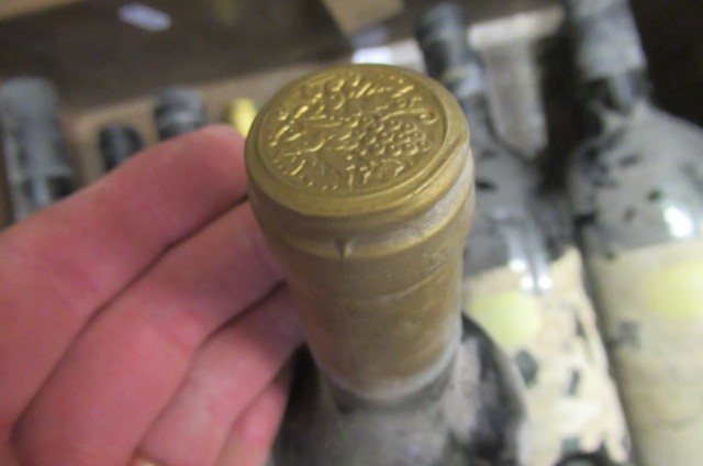 10 bottles of Bordeaux Image