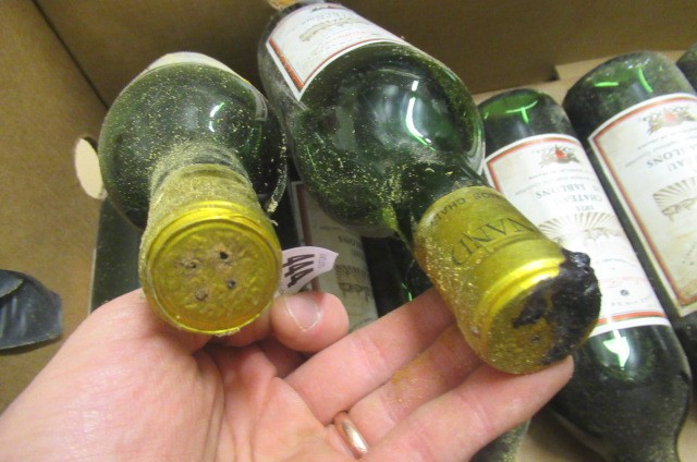 8 bottles Chateau Les Sablons Image