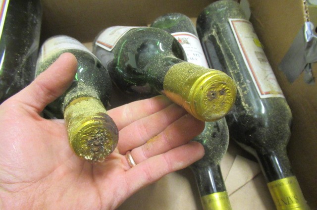 8 bottles Chateau Les Sablons Image