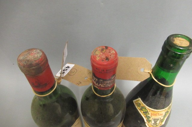 2 bottles vintage medoc Image