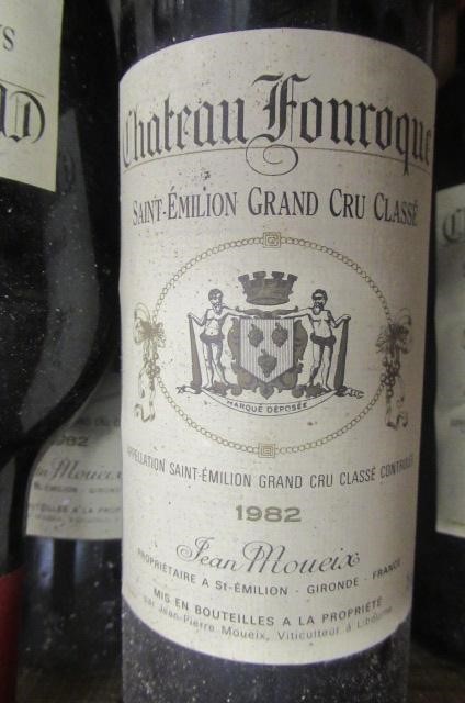 9 bottles Chateau Fonroque Image