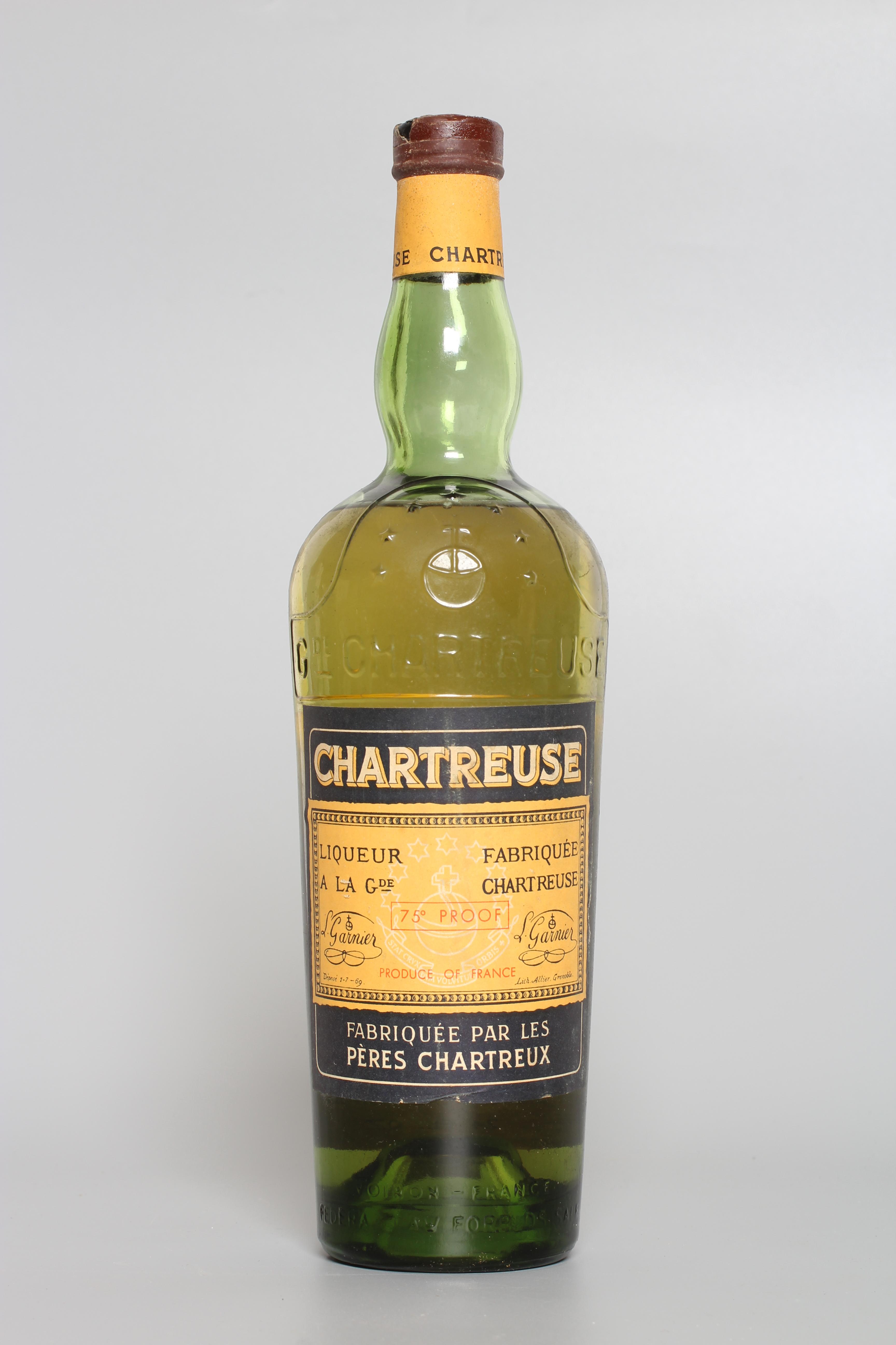 1 vintage bottle Green Chartreuse liqueur Image