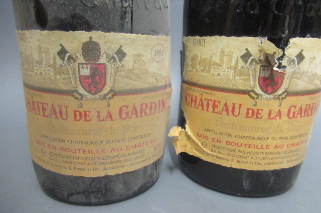 2 bottles Chateau De La Gardine Image