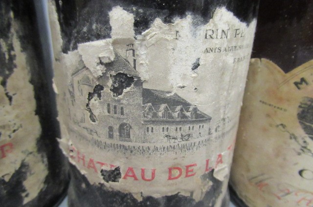 2 bottles Chateau de Latour Image