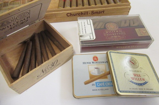 A collection of cigars Image