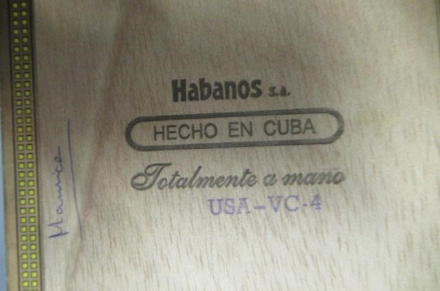 A box of 12 Montecristo No.4 Haban cigars Image