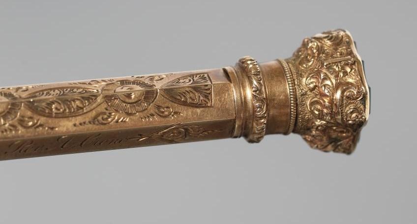 A VICTORIAN GOLD PLATED TELESCOPIC PENCIL Image