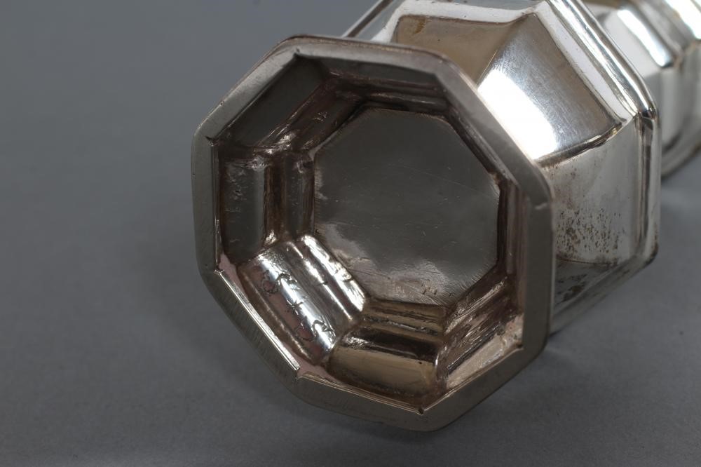 AN EARLY GEORGE I SILVER MUFFINEER Image