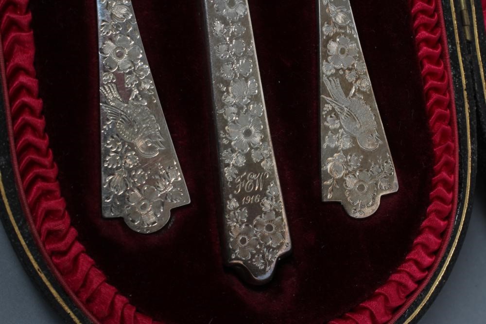 AN EDWARDIAN SILVER CHRISTENING SET Image