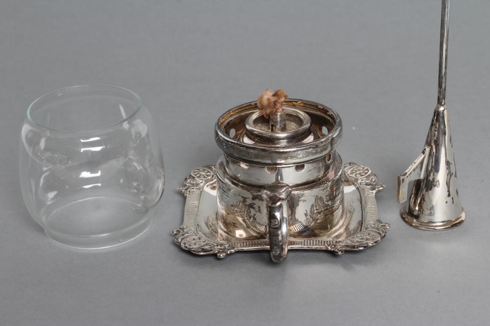 A LATE GEORGE III SILVER NIGHT OIL LIGHT Image