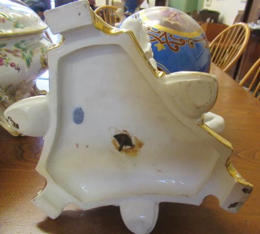 A LARGE PAIR OF PARIS PORCELAIN VASES Image