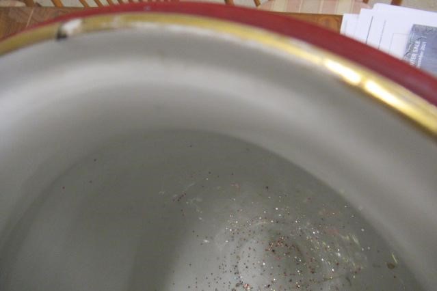 A LARGE PAIR OF PARIS PORCELAIN VASES Image