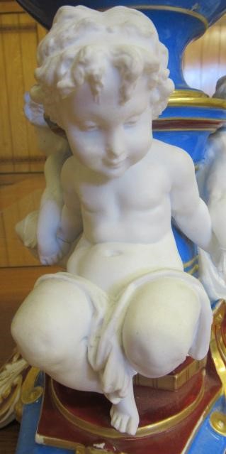 A LARGE PAIR OF PARIS PORCELAIN VASES Image