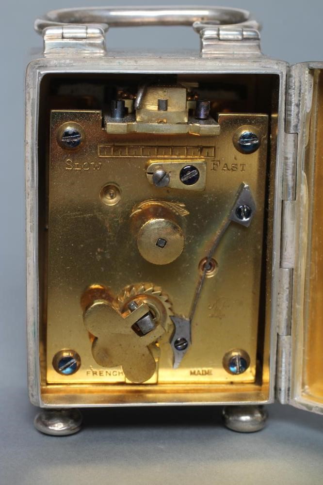 AN EDWARDIAN SILVER DRESSING TABLE CARRIAGE TIMEPIECE Image
