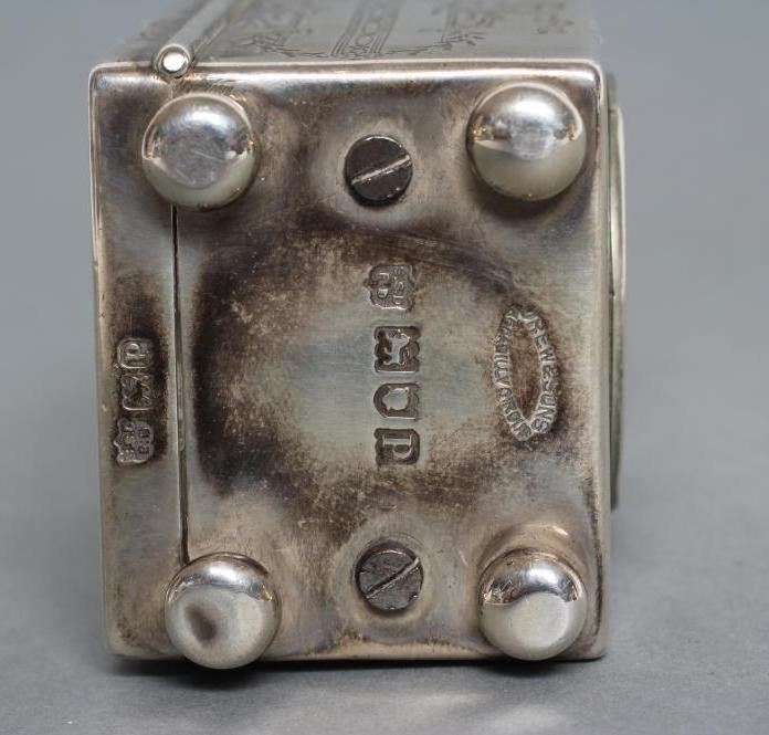 AN EDWARDIAN SILVER DRESSING TABLE CARRIAGE TIMEPIECE Image