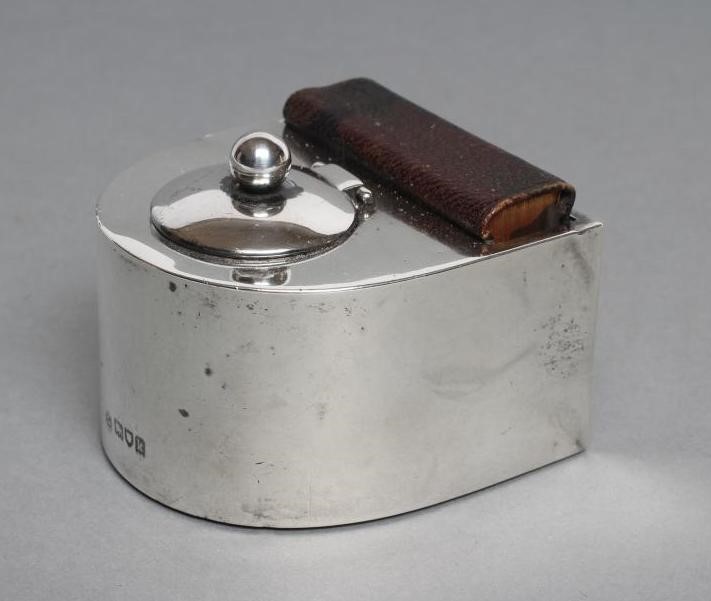 AN EDWARDIAN SILVER INKWELL Image