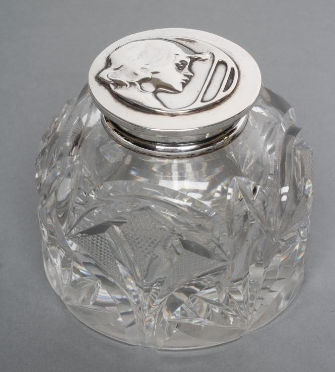 A LATE VICTORIAN CLEAR GLASS & SILVER INKWELL Image