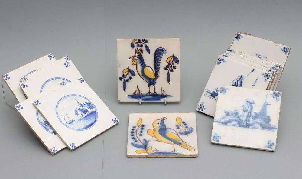 A COLLECTION OF FOURTEEN DUTCH DELFT TILES Image