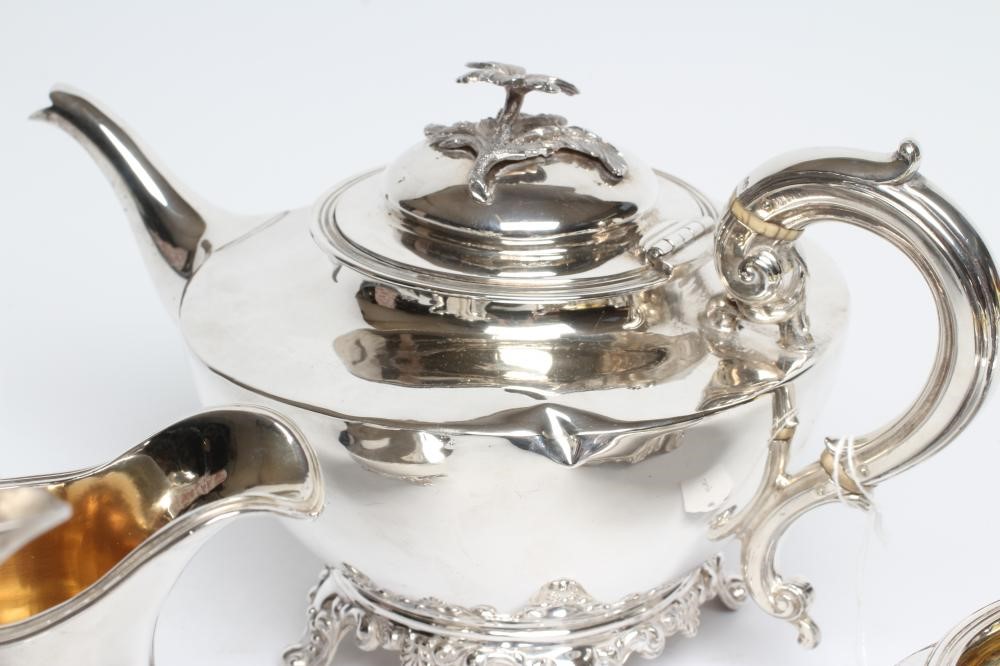 AN EARLY VICTORIAN SILVER FOUR PIECE TEA SERVICE Image