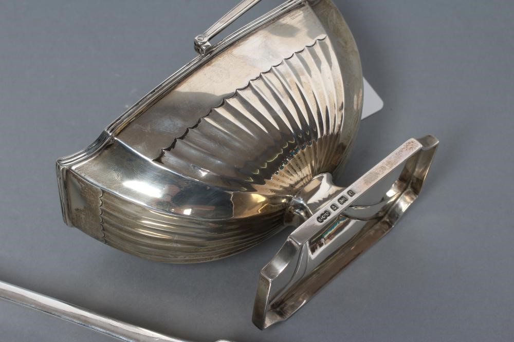 A GEORGE IV SILVER BASTING SPOON Image