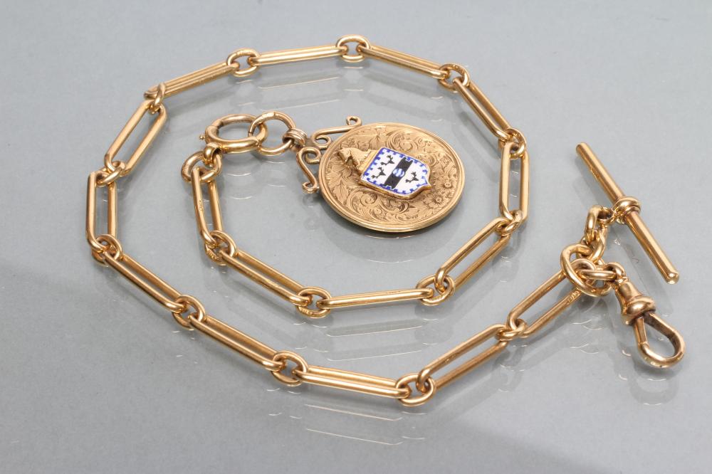 AN EDWARDIAN 18CT GOLD SNAFFLE LINK WATCH CHAIN Image