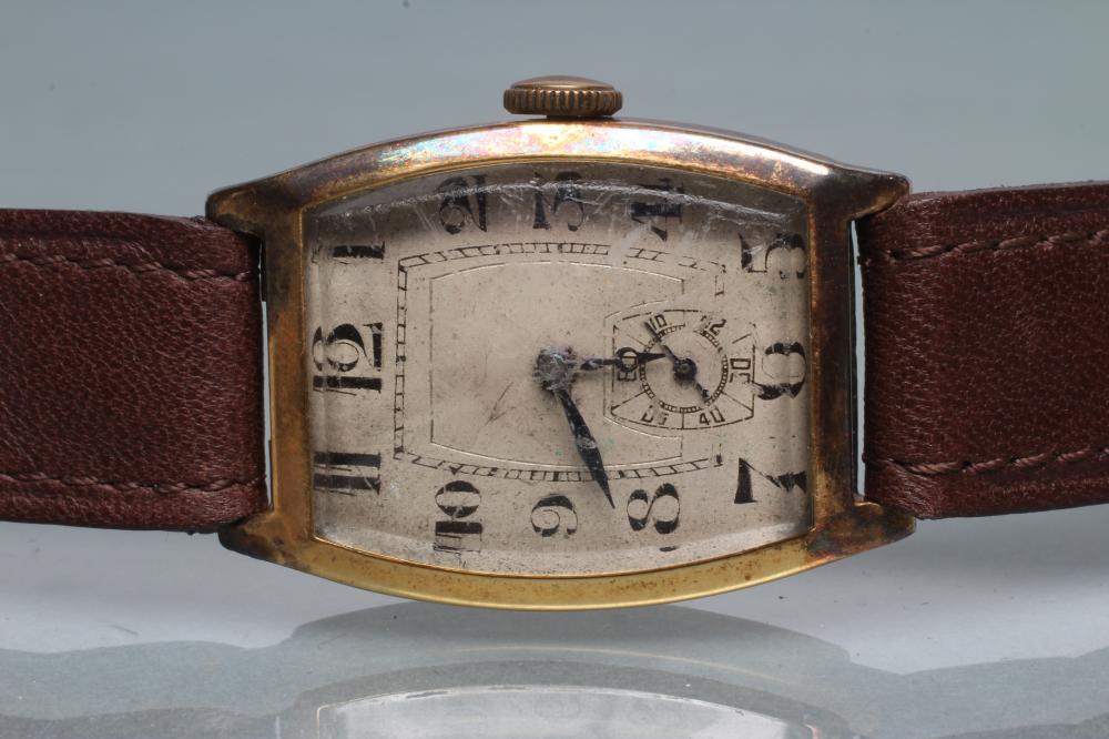 A GENTLEMAN'S 18CT GOLD ROLEX WRISTWATCH Image