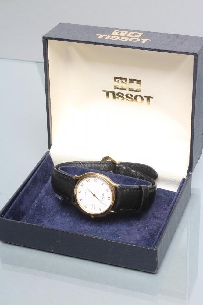 A GENTLEMAN'S 9CT GOLD TISSOT "SAPHIR" WRISTWATCH Image