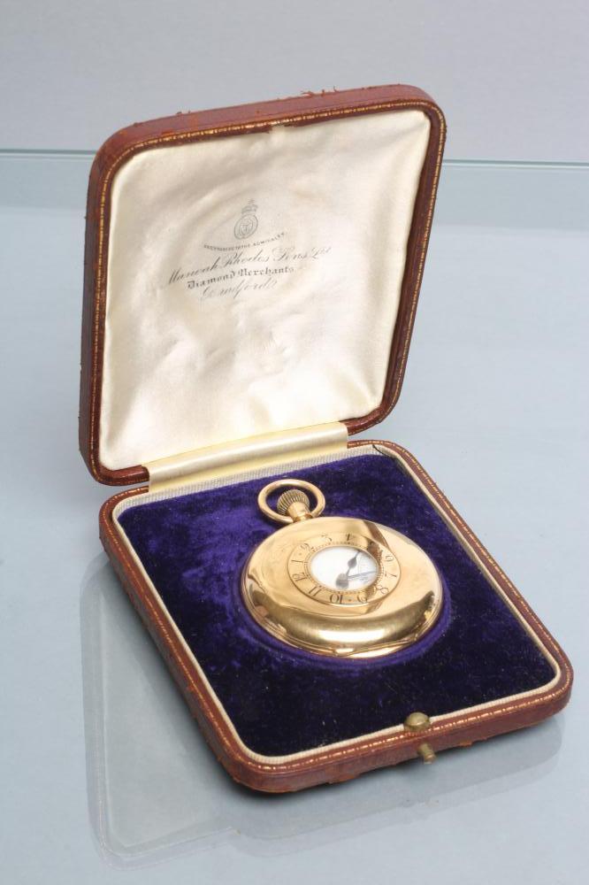 AN 18CT GOLD HALF HUNTER TOP WIND POCKET WATCH Image