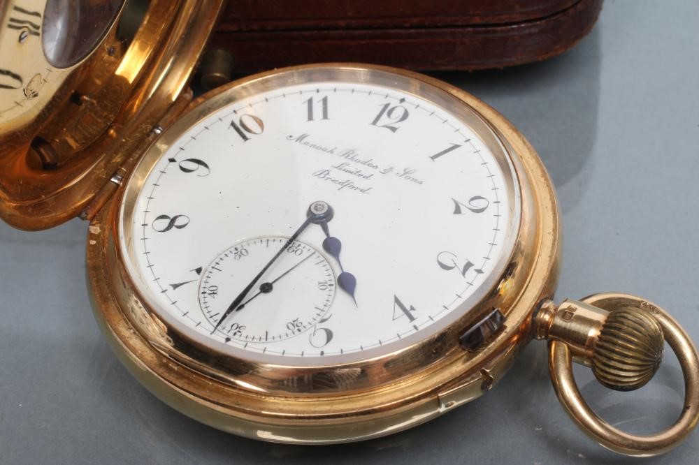 AN 18CT GOLD HALF HUNTER TOP WIND POCKET WATCH Image