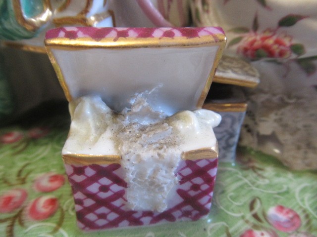 A PAIR OF SAMSON PORCELAIN FIGURE GROUPS Image