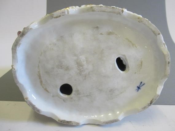 A PAIR OF SAMSON PORCELAIN FIGURE GROUPS Image