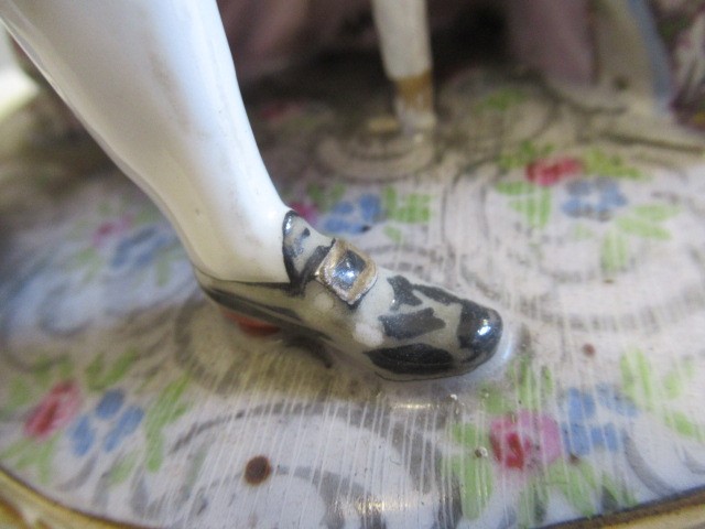 A PAIR OF SAMSON PORCELAIN FIGURE GROUPS Image