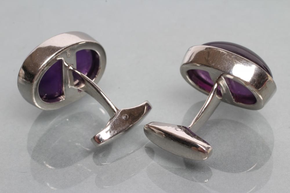 A PAIR OF AMETHYST CUFFLINKS Image