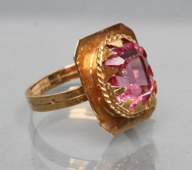 A COCKTAIL RING Image