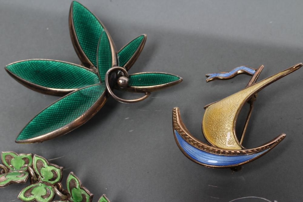 A COLLECTION OF NORWEGIAN SILVER AND ENAMELLED JEWELLERY Image